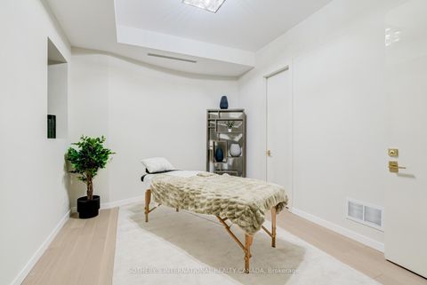 Photo 33 at 4599 Langstaff Road, East Woodbridge, Vaughan