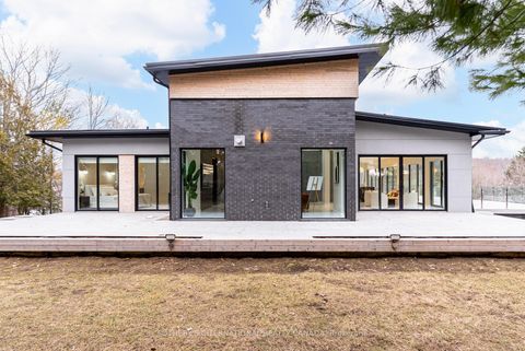 Photo 41 at 4599 Langstaff Road, East Woodbridge, Vaughan