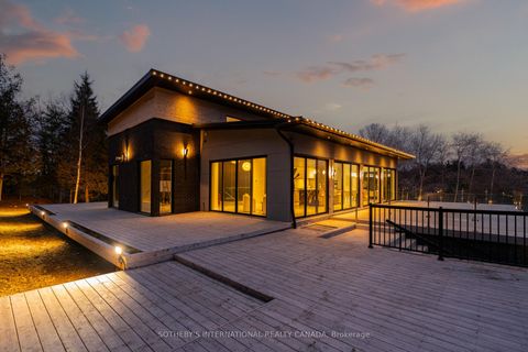 Photo 49 at 4599 Langstaff Road, East Woodbridge, Vaughan