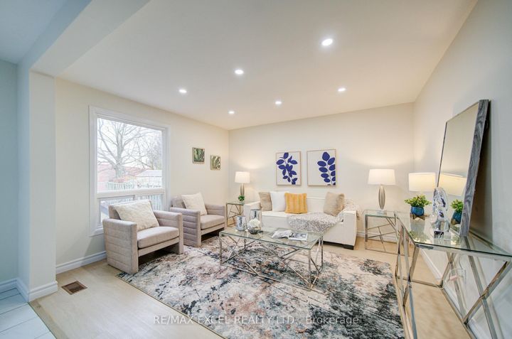 Photo 12 at 23 Tangmere Crescent, Milliken Mills East, Markham