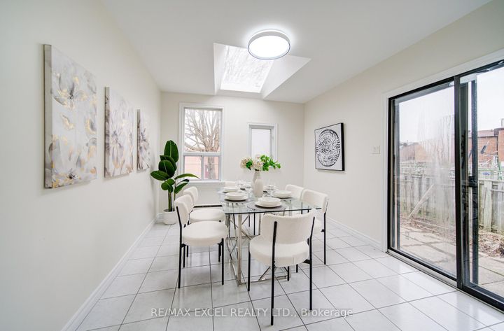 Photo 19 at 23 Tangmere Crescent, Milliken Mills East, Markham