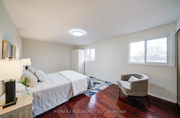 Photo 25 at 23 Tangmere Crescent, Milliken Mills East, Markham