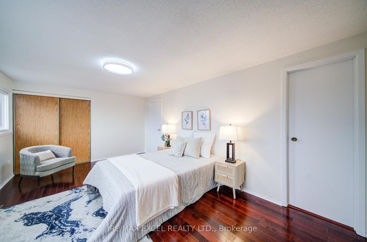 Photo 26 at 23 Tangmere Crescent, Milliken Mills East, Markham