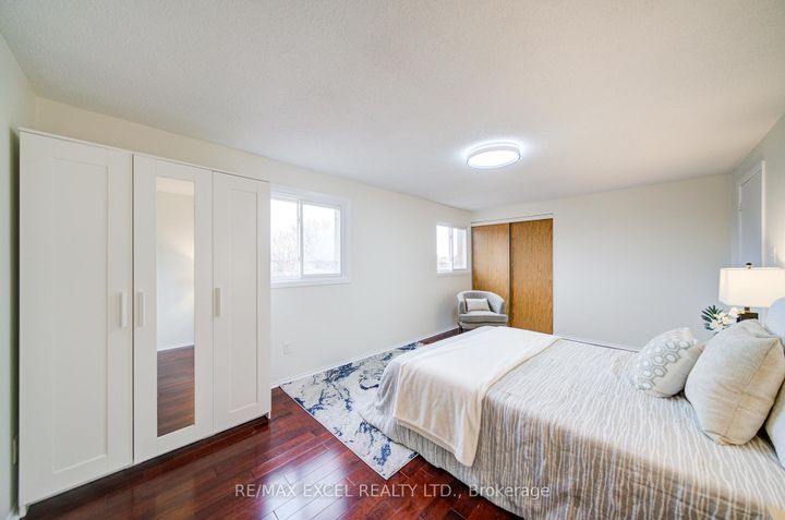 Photo 28 at 23 Tangmere Crescent, Milliken Mills East, Markham