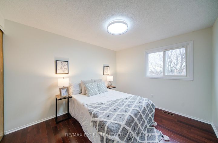 Photo 31 at 23 Tangmere Crescent, Milliken Mills East, Markham