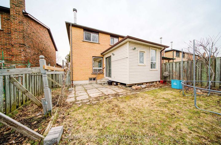 Photo 45 at 23 Tangmere Crescent, Milliken Mills East, Markham