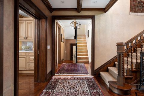 Photo 2 at 7 Ridgewood Road, Forest Hill South, Toronto