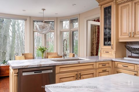 Photo 6 at 7 Ridgewood Road, Forest Hill South, Toronto