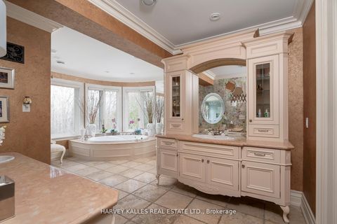 Photo 14 at 7 Ridgewood Road, Forest Hill South, Toronto