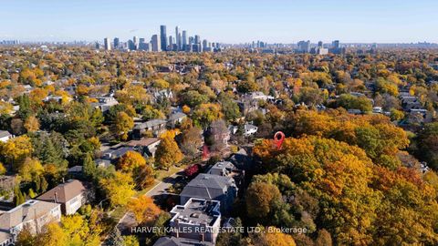 Photo 22 at 7 Ridgewood Road, Forest Hill South, Toronto