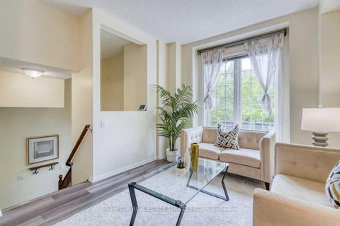 Photo 2 at 51 - 100 Elgin Mills Road W, Westbrook, Richmond Hill