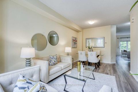 Photo 4 at 51 - 100 Elgin Mills Road W, Westbrook, Richmond Hill