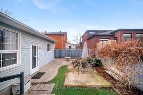 Photo 30 at 5 Durham Street, Bowmanville, Clarington