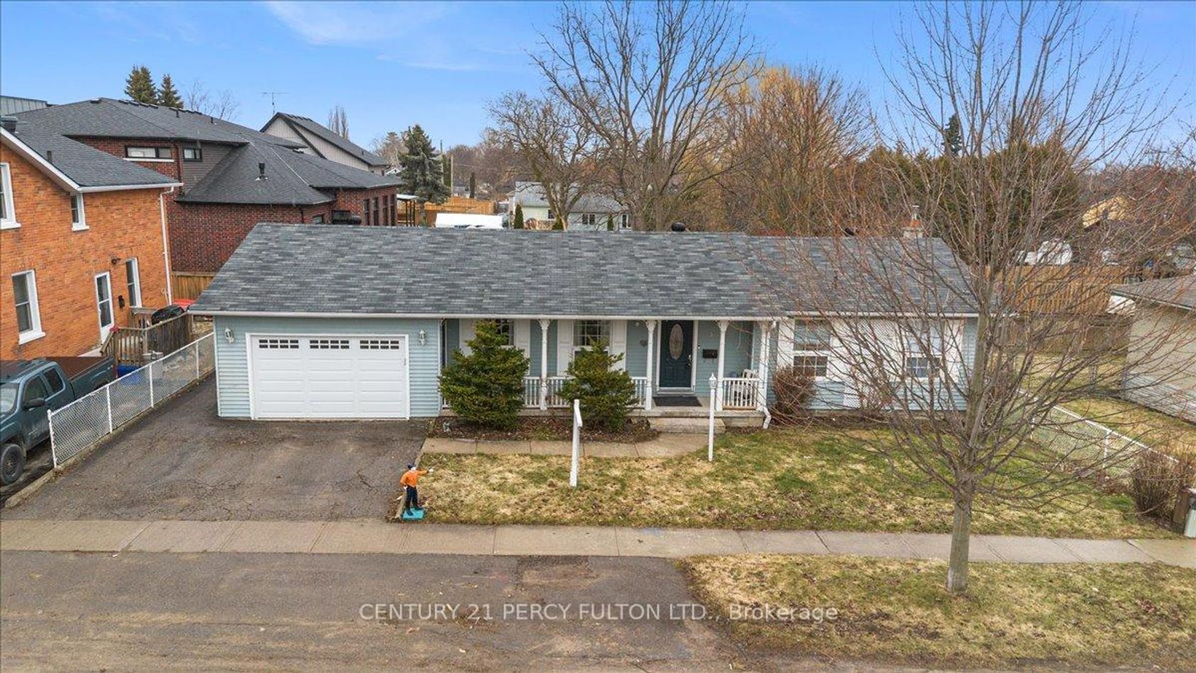 5 Durham Street, Bowmanville, Clarington 