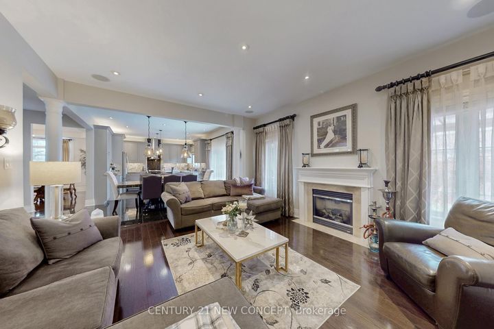 Photo 7 at 21 Adriatic Crescent, Vales of Castlemore North, Brampton