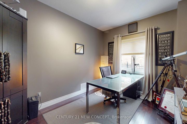 Photo 15 at 21 Adriatic Crescent, Vales of Castlemore North, Brampton
