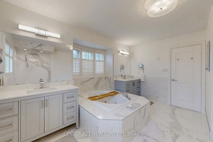 Photo 23 at 21 Adriatic Crescent, Vales of Castlemore North, Brampton