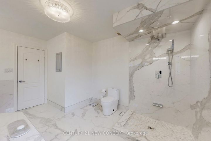 Photo 25 at 21 Adriatic Crescent, Vales of Castlemore North, Brampton