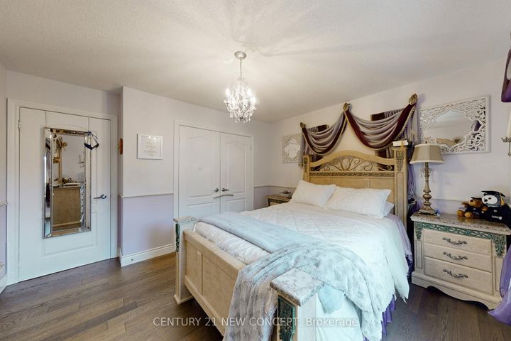 Photo 30 at 21 Adriatic Crescent, Vales of Castlemore North, Brampton