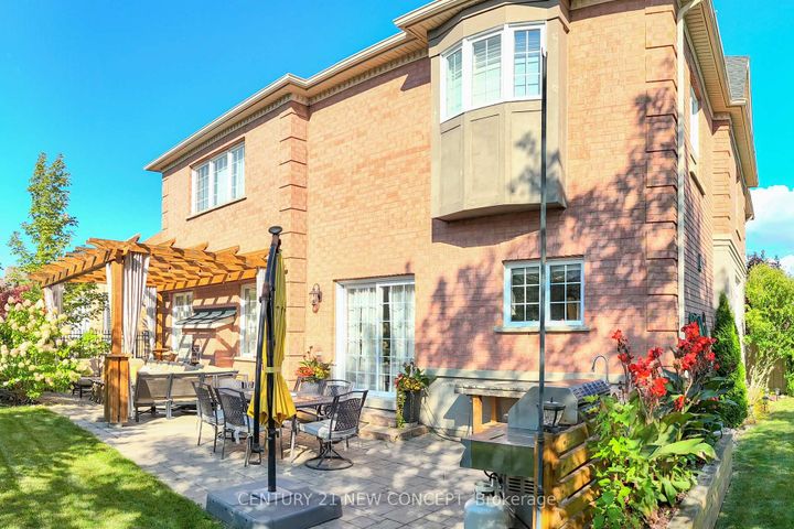 Photo 44 at 21 Adriatic Crescent, Vales of Castlemore North, Brampton