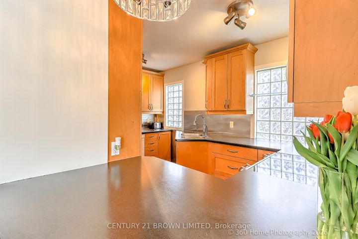 Photo 6 at 18 Cochrane Court, Queensway, Toronto