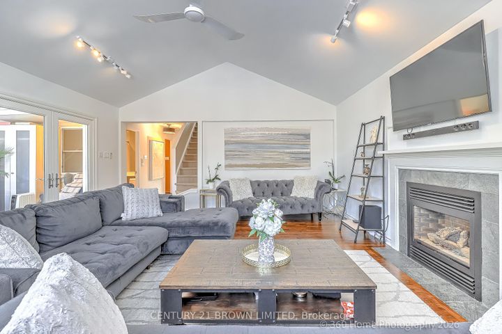 Photo 13 at 18 Cochrane Court, Queensway, Toronto