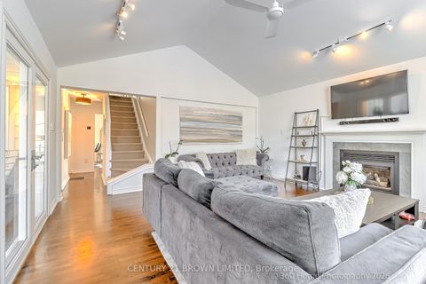 Photo 12 at 18 Cochrane Court, Queensway, Toronto