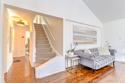 Photo 14 at 18 Cochrane Court, Queensway, Toronto