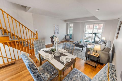 Photo 12 at 331 - 2338 Chevron Prince Path, Windfields, Oshawa