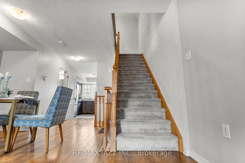 Photo 22 at 331 - 2338 Chevron Prince Path, Windfields, Oshawa