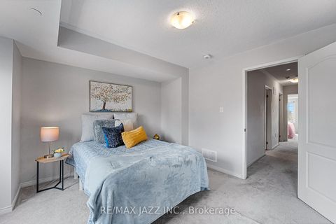 Photo 27 at 331 - 2338 Chevron Prince Path, Windfields, Oshawa