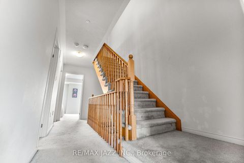 Photo 31 at 331 - 2338 Chevron Prince Path, Windfields, Oshawa