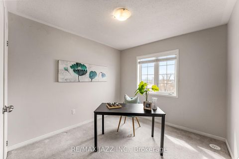 Photo 33 at 331 - 2338 Chevron Prince Path, Windfields, Oshawa