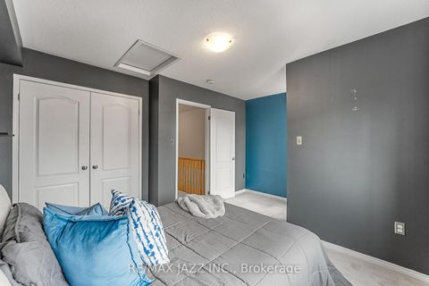 Photo 36 at 331 - 2338 Chevron Prince Path, Windfields, Oshawa