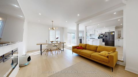 Photo 3 at 84 Jessica Gardens, Yorkhill, Vaughan