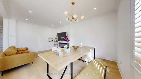 Photo 6 at 84 Jessica Gardens, Yorkhill, Vaughan