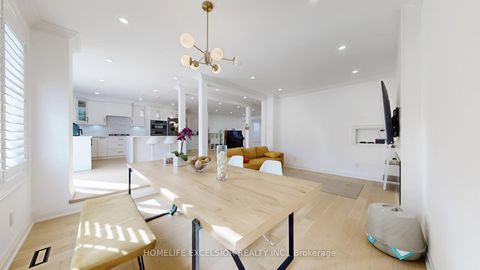 Photo 7 at 84 Jessica Gardens, Yorkhill, Vaughan