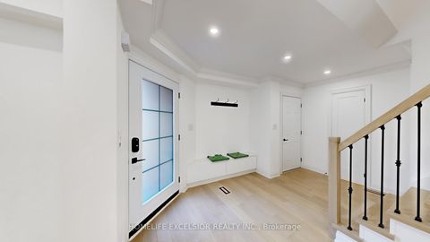 Photo 15 at 84 Jessica Gardens, Yorkhill, Vaughan