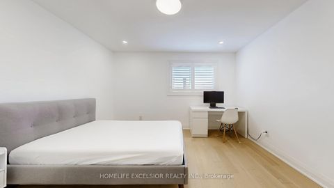 Photo 22 at 84 Jessica Gardens, Yorkhill, Vaughan