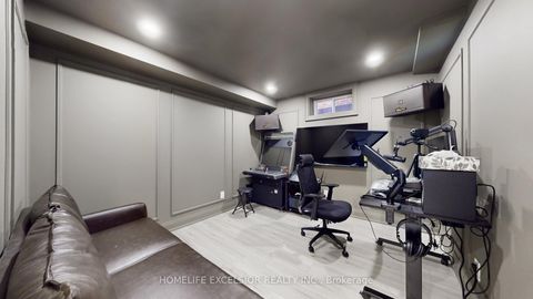 Photo 28 at 84 Jessica Gardens, Yorkhill, Vaughan