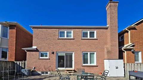 Photo 29 at 84 Jessica Gardens, Yorkhill, Vaughan