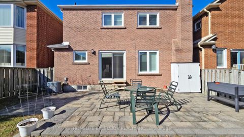 Photo 31 at 84 Jessica Gardens, Yorkhill, Vaughan