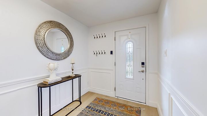 Photo 2 at 7 Knotty Pine Trail, Royal Orchard, Markham