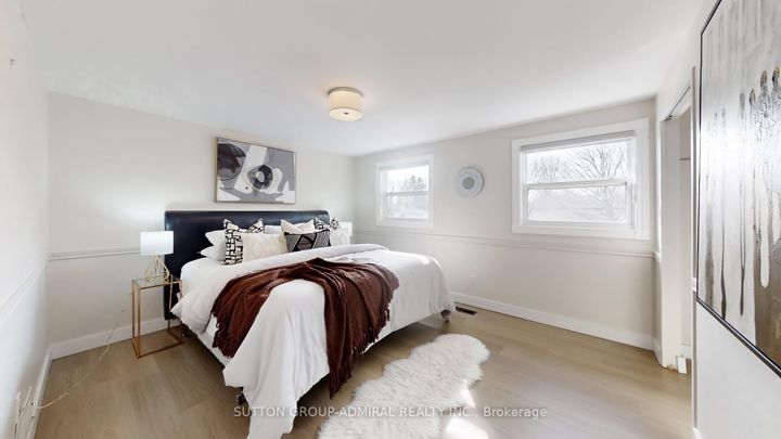 Photo 23 at 7 Knotty Pine Trail, Royal Orchard, Markham