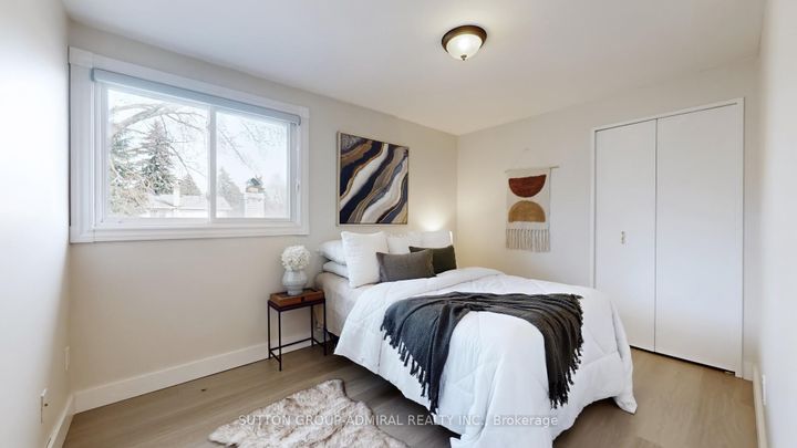 Photo 25 at 7 Knotty Pine Trail, Royal Orchard, Markham