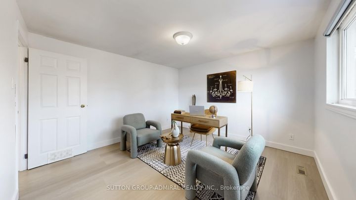 Photo 31 at 7 Knotty Pine Trail, Royal Orchard, Markham