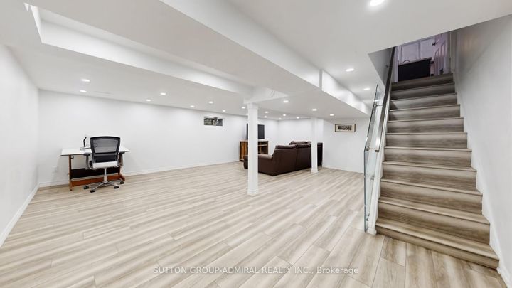 Photo 35 at 7 Knotty Pine Trail, Royal Orchard, Markham