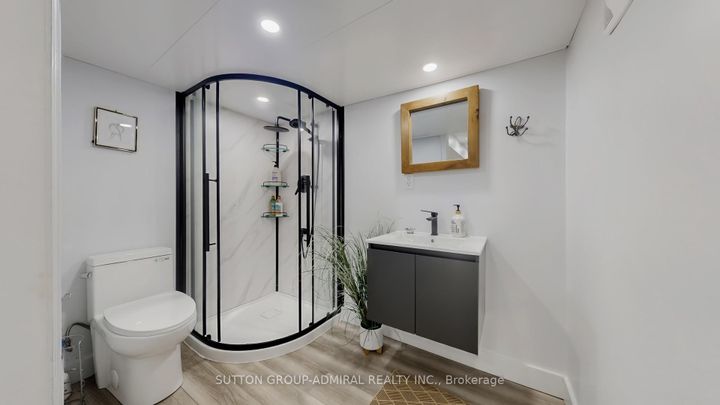 Photo 39 at 7 Knotty Pine Trail, Royal Orchard, Markham