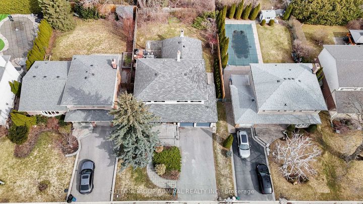 Photo 47 at 7 Knotty Pine Trail, Royal Orchard, Markham