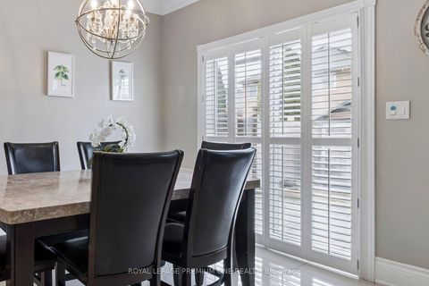 Photo 10 at 26 Sequoia Road, Sonoma Heights, Vaughan